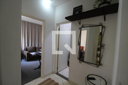 Casa de condomínio à venda com 127m², 3 quartos e 2 vagasCorredor