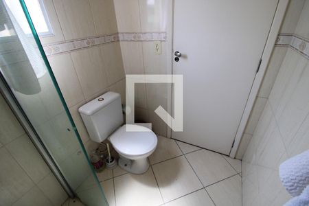 Casa de condomínio à venda com 127m², 3 quartos e 2 vagasSuite - Banheiro