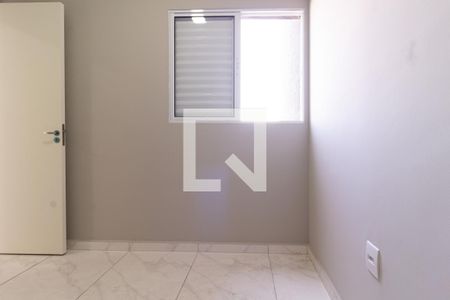 Quarto 2 de apartamento para alugar com 2 quartos, 42m² em Vila Carrão, São Paulo
