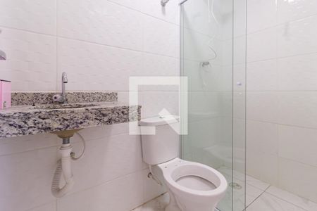 Banheiro de apartamento para alugar com 2 quartos, 42m² em Vila Carrão, São Paulo