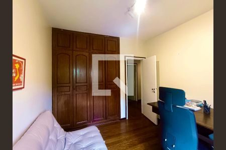 Apartamento à venda com 180m², 4 quartos e 1 vagaQuarto