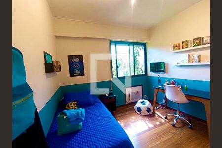 Apartamento à venda com 180m², 4 quartos e 1 vagaQuarto