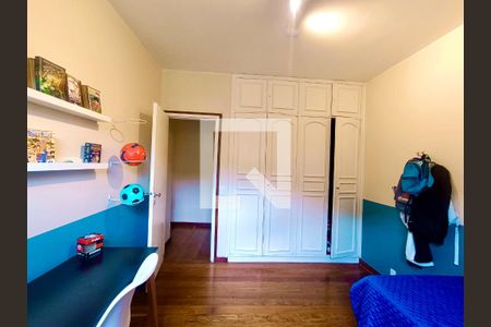 Apartamento à venda com 180m², 4 quartos e 1 vagaQuarto