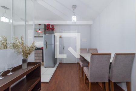 Sala de apartamento para alugar com 2 quartos, 51m² em Sítio da Figueira, São Paulo