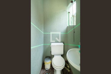 Casa à venda com 270m², 4 quartos e 2 vagas Casa à venda com 270m², 4 quartos e 2 vagasLavabo 2