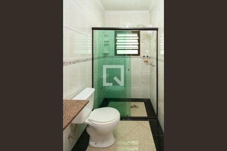 Casa à venda com 270m², 4 quartos e 2 vagas Casa à venda com 270m², 4 quartos e 2 vagasBanheiro Social