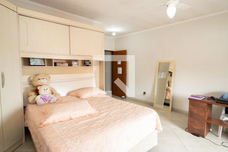 Casa à venda com 270m², 4 quartos e 2 vagas Casa à venda com 270m², 4 quartos e 2 vagasSuíte 2