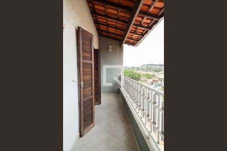 Casa à venda com 270m², 4 quartos e 2 vagas Casa à venda com 270m², 4 quartos e 2 vagasSacada - Suíte 3