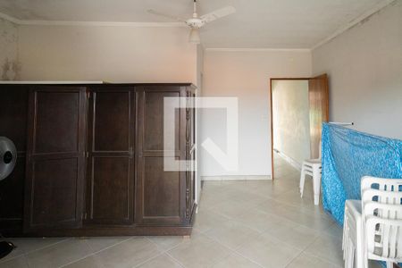 Casa à venda com 270m², 4 quartos e 2 vagas Casa à venda com 270m², 4 quartos e 2 vagasSuíte 3