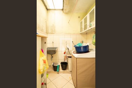 Casa à venda com 270m², 4 quartos e 2 vagas Casa à venda com 270m², 4 quartos e 2 vagasÁrea de Serviço