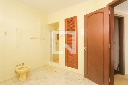 Casa à venda com 485m², 4 quartos e 3 vagas Casa à venda com 485m², 4 quartos e 3 vagasBanheiro 3