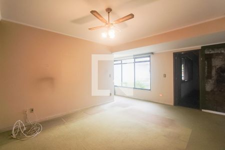 Casa à venda com 485m², 4 quartos e 3 vagas Casa à venda com 485m², 4 quartos e 3 vagasSala 2