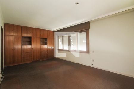 Casa à venda com 485m², 4 quartos e 3 vagas Casa à venda com 485m², 4 quartos e 3 vagasSuite 1