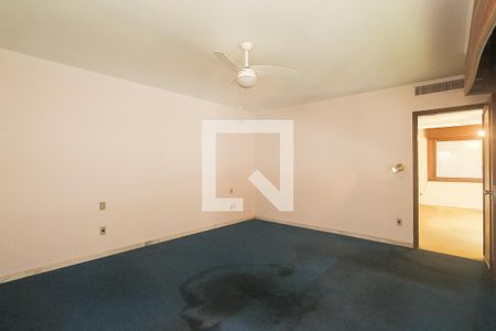 Casa à venda com 485m², 4 quartos e 3 vagas Casa à venda com 485m², 4 quartos e 3 vagasQuarto 1