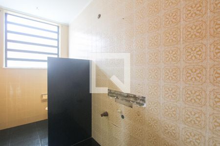 Casa à venda com 485m², 4 quartos e 3 vagas Casa à venda com 485m², 4 quartos e 3 vagasBanheiro social 1