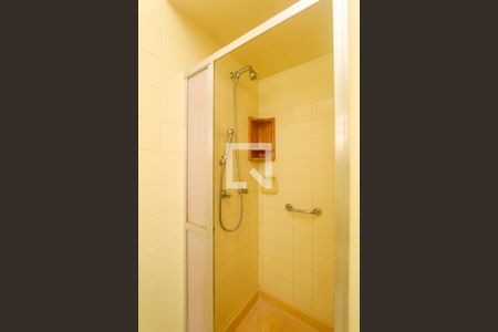 Casa à venda com 485m², 4 quartos e 3 vagas Casa à venda com 485m², 4 quartos e 3 vagasBanheiro 3