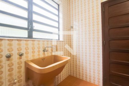 Casa à venda com 485m², 4 quartos e 3 vagas Casa à venda com 485m², 4 quartos e 3 vagasArea de serviço