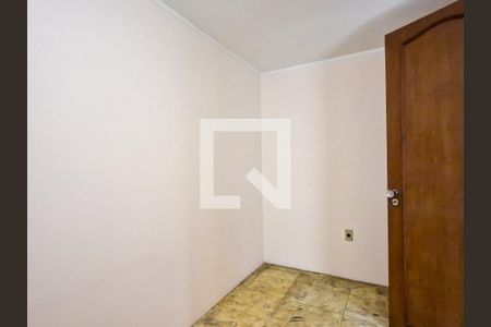 Casa à venda com 485m², 4 quartos e 3 vagas Casa à venda com 485m², 4 quartos e 3 vagasQuarto de serviço