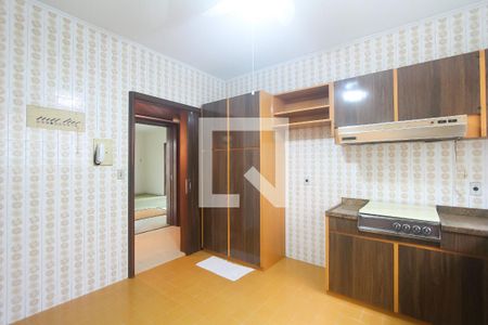 Casa à venda com 485m², 4 quartos e 3 vagas Casa à venda com 485m², 4 quartos e 3 vagasCozinha