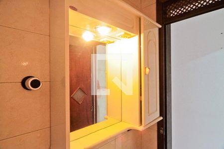 Lavabo de casa para alugar com 3 quartos, 102m² em Jardim Pinheiros, São Paulo