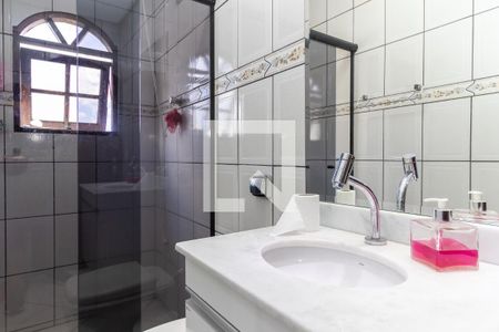 Casa à venda com 160m², 3 quartos e 2 vagas Casa à venda com 160m², 3 quartos e 2 vagasBanheiro 2