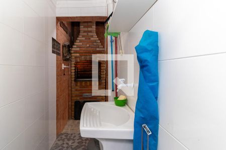 Casa à venda com 160m², 3 quartos e 2 vagas Casa à venda com 160m², 3 quartos e 2 vagasÁrea de Serviço