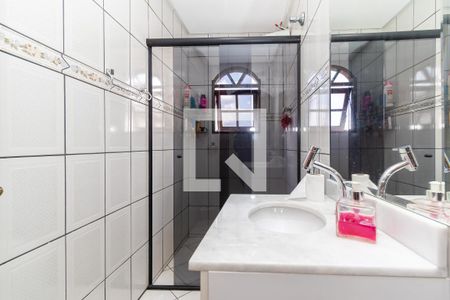 Casa à venda com 160m², 3 quartos e 2 vagas Casa à venda com 160m², 3 quartos e 2 vagasBanheiro 2