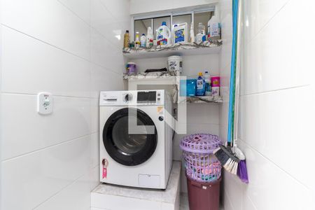 Casa à venda com 160m², 3 quartos e 2 vagas Casa à venda com 160m², 3 quartos e 2 vagasÁrea de Serviço