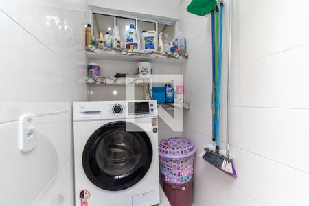 Casa à venda com 160m², 3 quartos e 2 vagas Casa à venda com 160m², 3 quartos e 2 vagasÁrea de Serviço