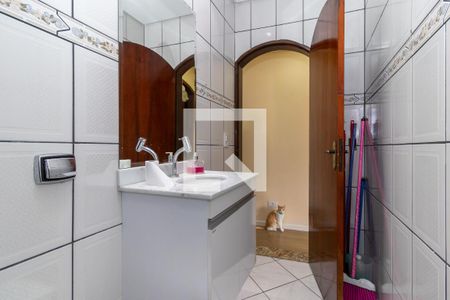 Casa à venda com 160m², 3 quartos e 2 vagas Casa à venda com 160m², 3 quartos e 2 vagasBanheiro 2