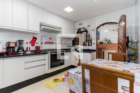 Casa à venda com 160m², 3 quartos e 2 vagas Casa à venda com 160m², 3 quartos e 2 vagasCozinha