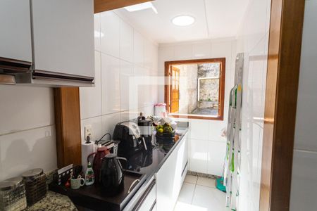 Casa à venda com 190m², 2 quartos e sem vaga Casa à venda com 190m², 2 quartos e sem vagaCozinha