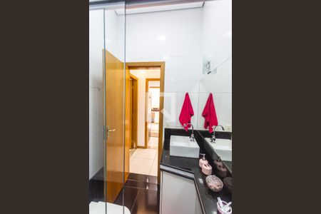 Casa à venda com 190m², 2 quartos e sem vaga Casa à venda com 190m², 2 quartos e sem vagaBanheiro Social