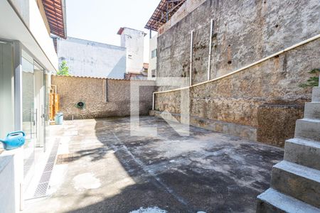 Casa à venda com 190m², 2 quartos e sem vaga Casa à venda com 190m², 2 quartos e sem vagaÁrea Externa