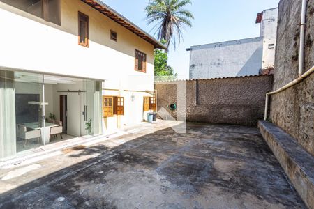 Casa à venda com 190m², 2 quartos e sem vaga Casa à venda com 190m², 2 quartos e sem vagaÁrea Externa