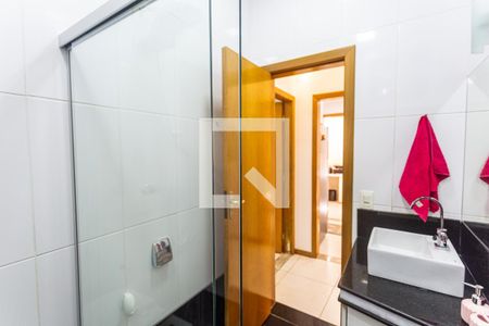 Casa à venda com 190m², 2 quartos e sem vaga Casa à venda com 190m², 2 quartos e sem vagaBanheiro Social