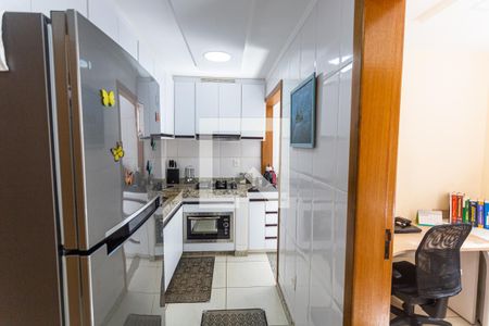 Casa à venda com 190m², 2 quartos e sem vaga Casa à venda com 190m², 2 quartos e sem vagaCozinha