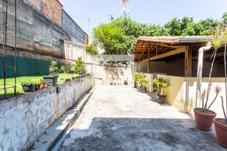 Casa à venda com 190m², 2 quartos e sem vaga Casa à venda com 190m², 2 quartos e sem vagaÁrea Externa