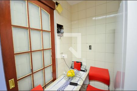 Apartamento à venda com 75m², 2 quartos e sem vagaCozinha e Área de Serviço