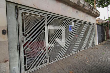 Casa à venda com 300m², 3 quartos e 4 vagas Casa à venda com 300m², 3 quartos e 4 vagasFachada da Casa