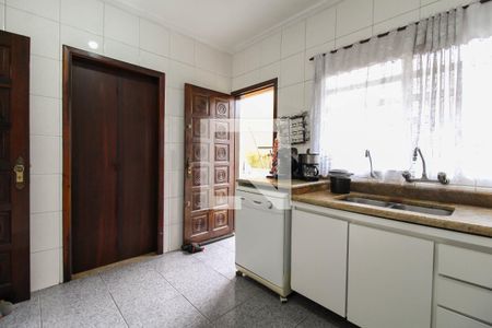 Casa à venda com 300m², 3 quartos e 4 vagas Casa à venda com 300m², 3 quartos e 4 vagasCozinha