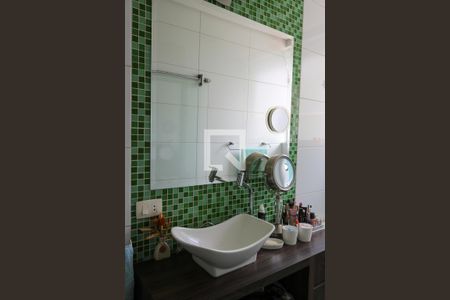 Casa à venda com 376m², 3 quartos e 4 vagasBanheiro Social