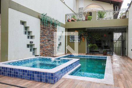 Casa à venda com 376m², 3 quartos e 4 vagasPiscina