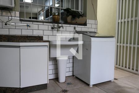 Casa à venda com 376m², 3 quartos e 4 vagasÁrea de Serviço