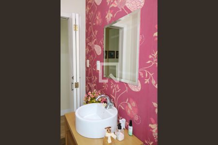 Casa à venda com 376m², 3 quartos e 4 vagasLavabo