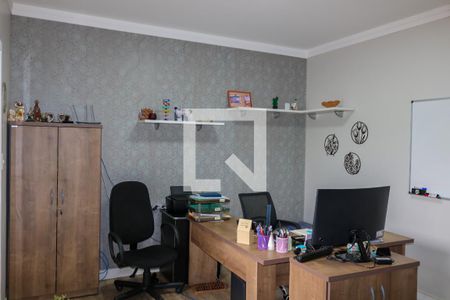 Casa à venda com 376m², 3 quartos e 4 vagasEscritório