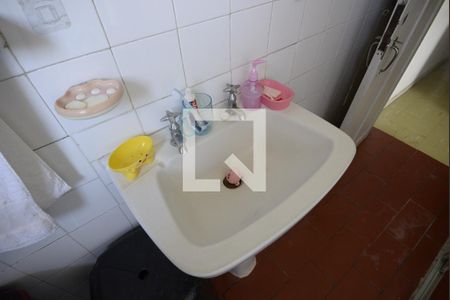 Casa à venda com 200m², 3 quartos e 1 vagaBanheiro