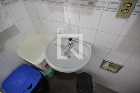 Casa à venda com 200m², 3 quartos e 1 vagaBanheiro 2
