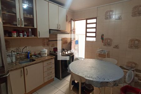 Casa à venda com 206m², 5 quartos e 2 vagas Casa à venda com 206m², 5 quartos e 2 vagasCozinha