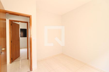 Quarto 1 de apartamento para alugar com 2 quartos, 52m² em Novo Mundo, Uberlândia